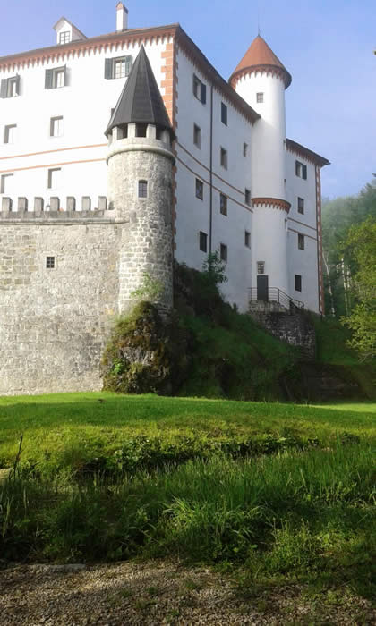 Snežnik Castle